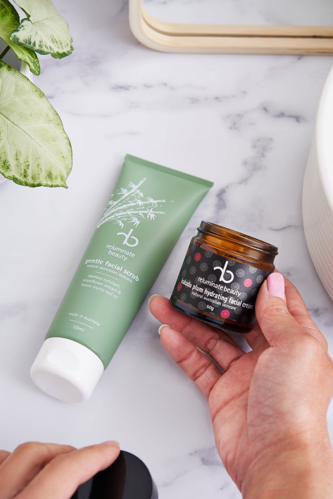 Why a Natural Face Scrub Belongs in Every Mature Woman's Skincare Ritual
